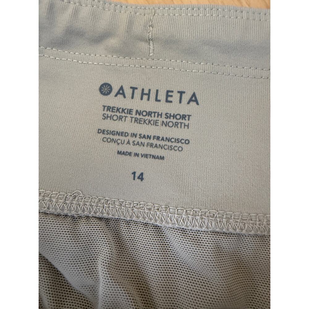 Athleta Trekkie North Short - Picture 2 of 3